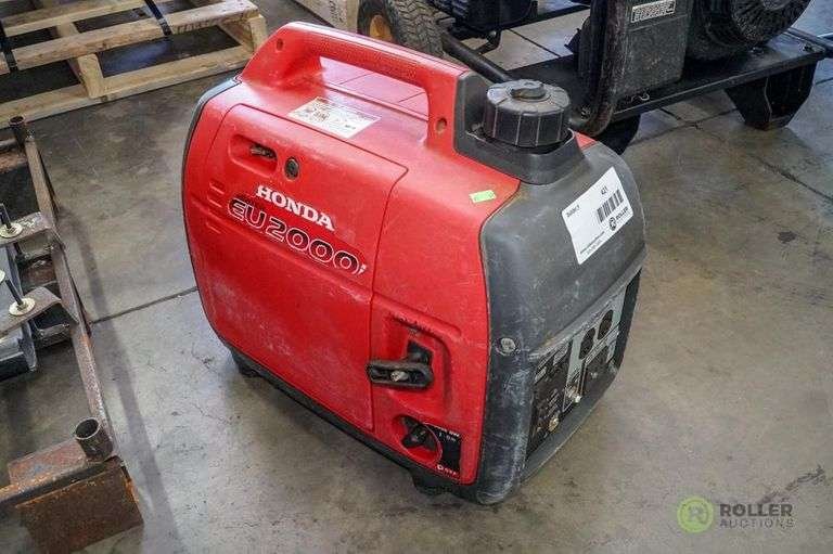 Honda EU2000 Generator Sets Standard for Quiet, Portable Inverter Power